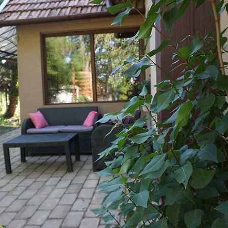 Edes Otthon Apartman Gyula Exterior photo